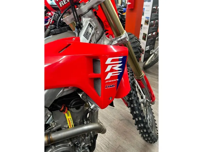 2026 Honda CRF250R thumbnail 4