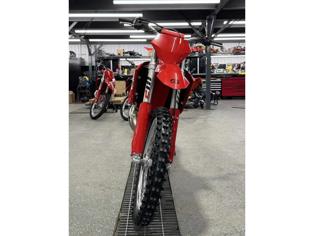 2025 Gasgas Mc 250 alt