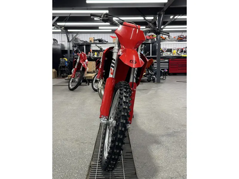 2025 GASGAS MC 250 thumbnail 7