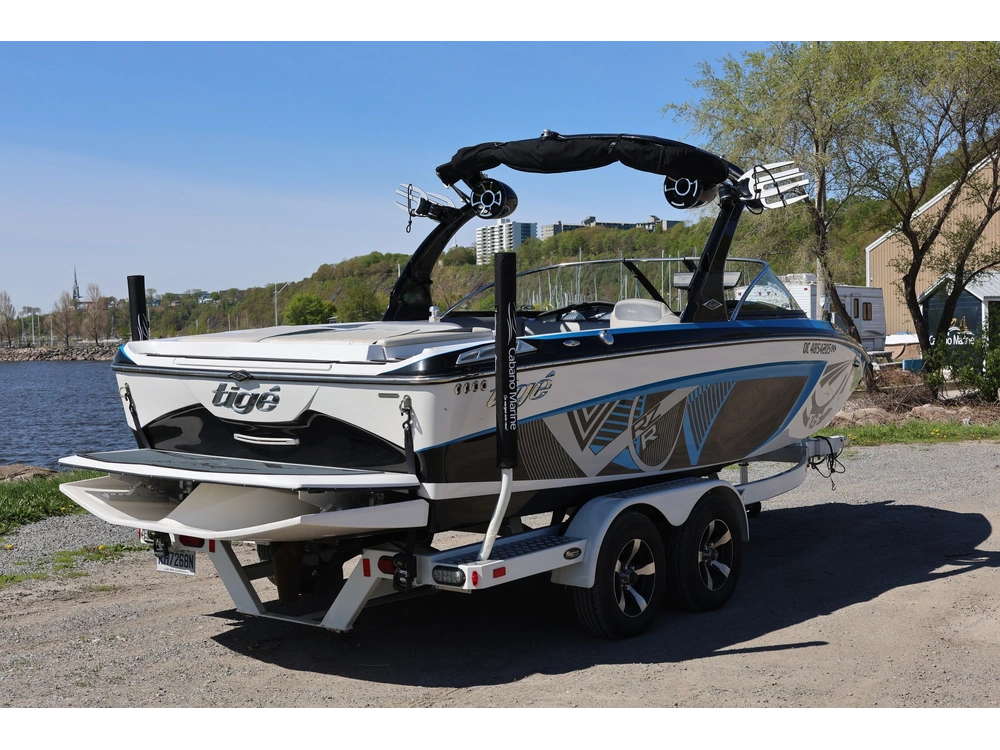 2013 Tige Boats Rzr alt