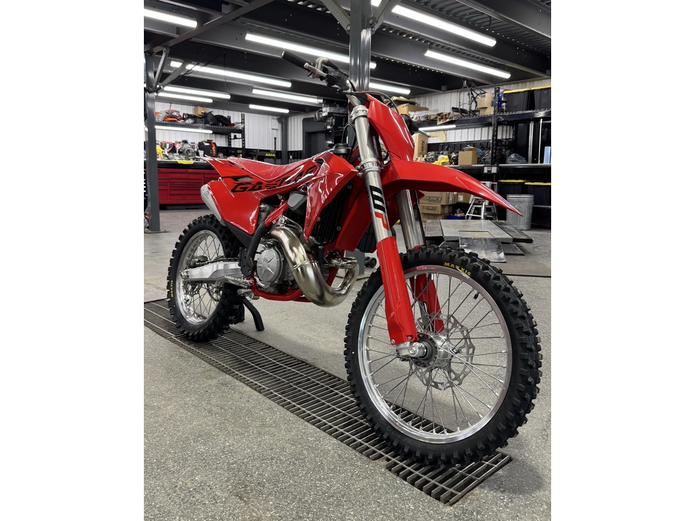 2025 Gasgas Mc 250 alt