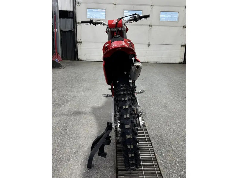 2025 GASGAS MC 150 thumbnail 3