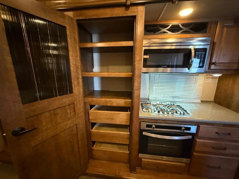 Heartland Big Country 3560s 2018 alt