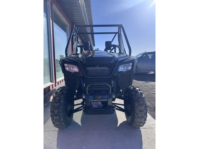 2026 Honda Pioneer 520 thumbnail 2