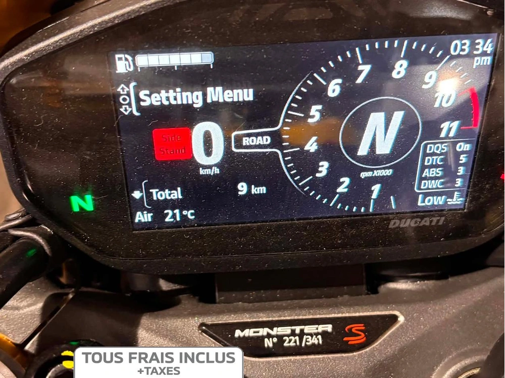 2025 Ducati Monster Senna alt