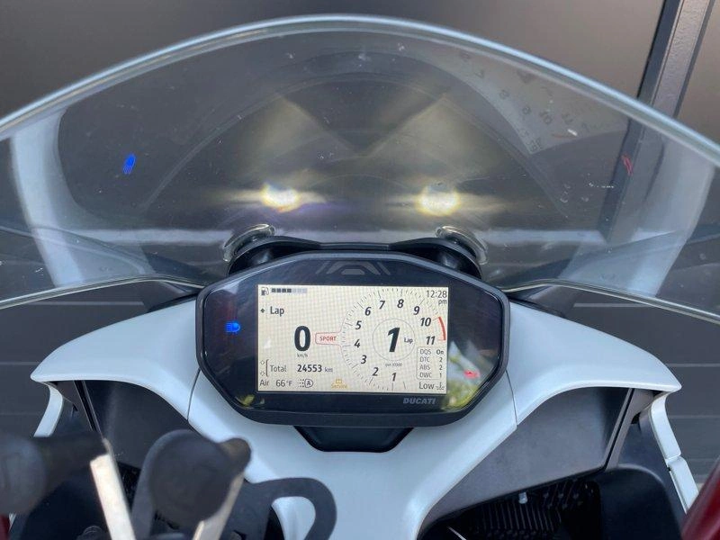 2021 Ducati Supersport S 950 alt