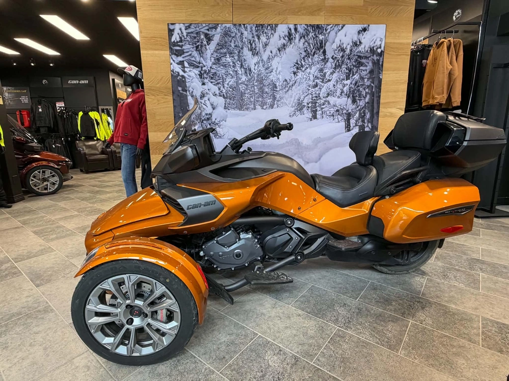 Can-am F3 Limited Special Serie 2024 alt