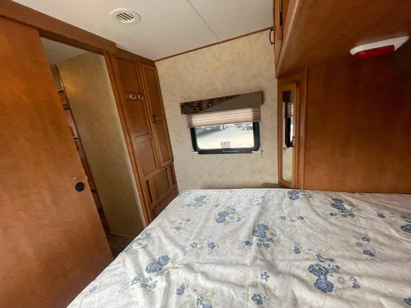 Coachmen Apex 278rls 2013 alt