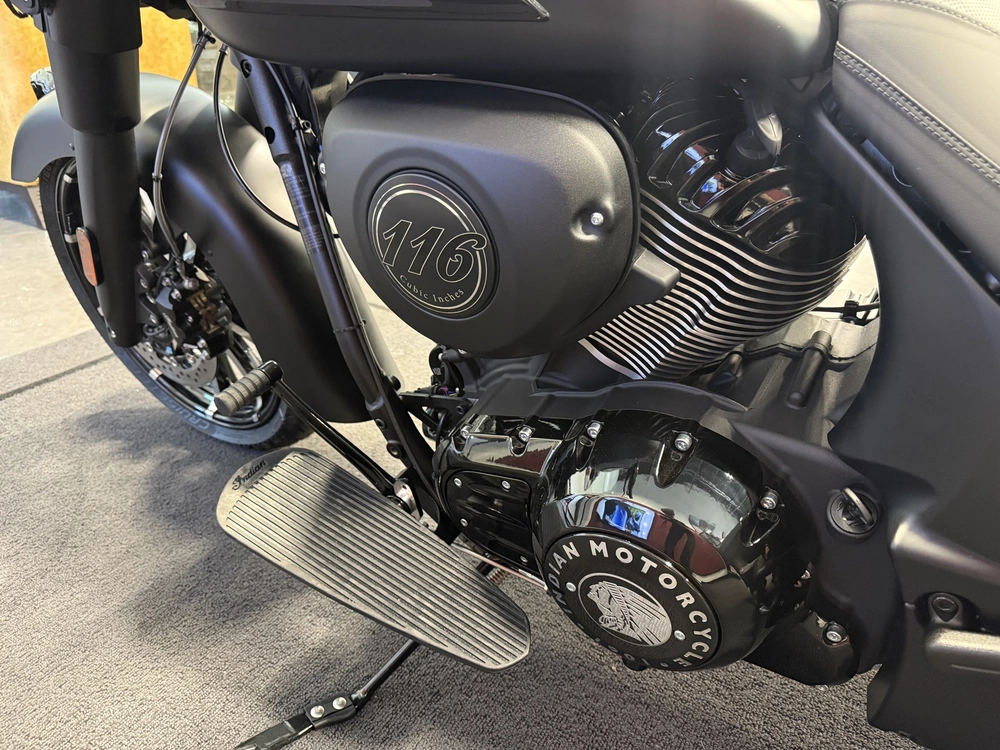 2026 Indian Motorcycle Springfield Dark Horse alt