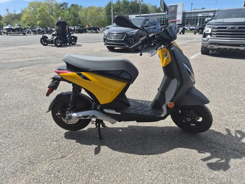 2022 Piaggio PIAGGIO 1 ACTIVE MY22 SUNSHINEMIX GREYAM thumbnail 4