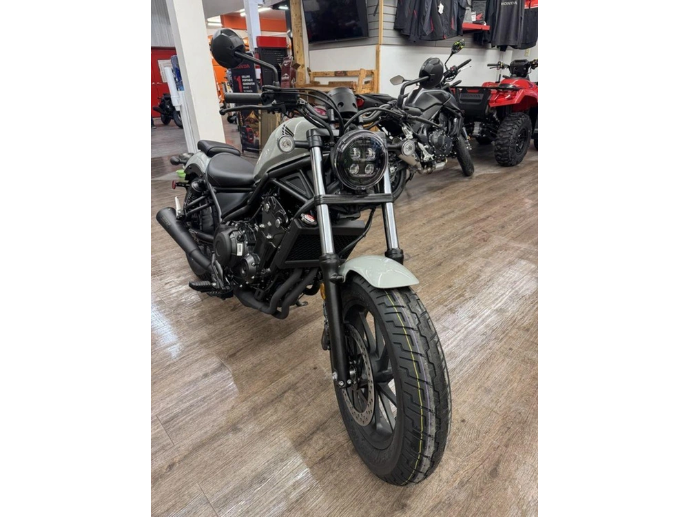 2026 Honda Rebel 500 Abs alt