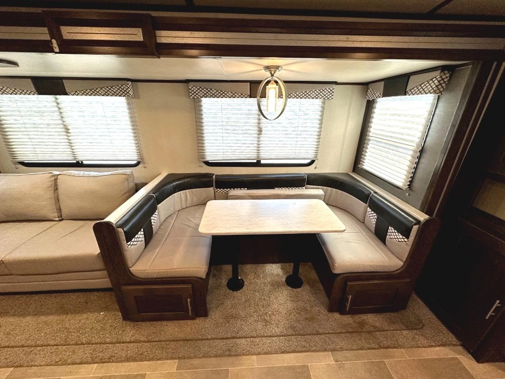 2020 Cruiser Rv Embrace El275 alt