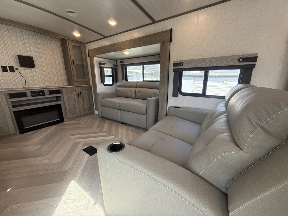 Wildwood 372rd 2022 alt