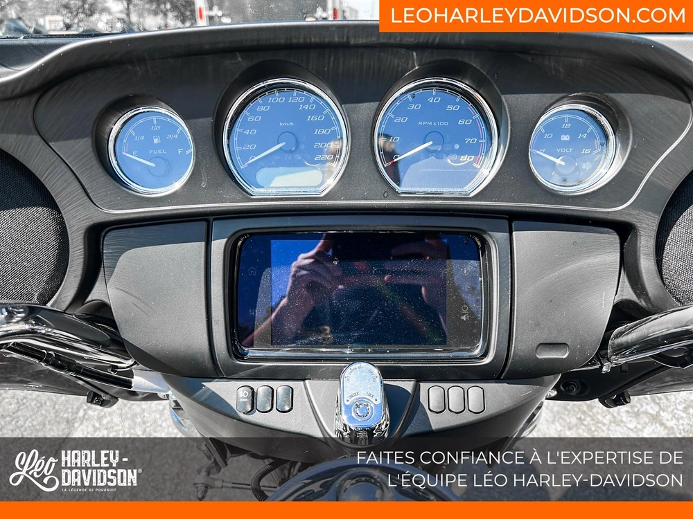 Harley-davidson Flhtcutg Tri Glide Ultra 2022 alt