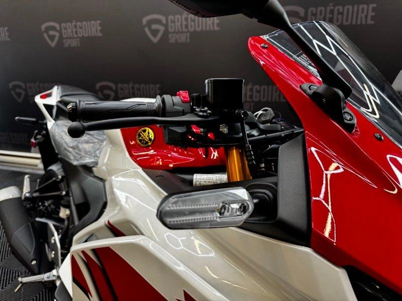 Yamaha Yzf-r3 70e Anniversaire 2026 alt