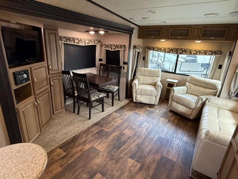 Crossroads Cruiser 28se 2017 alt