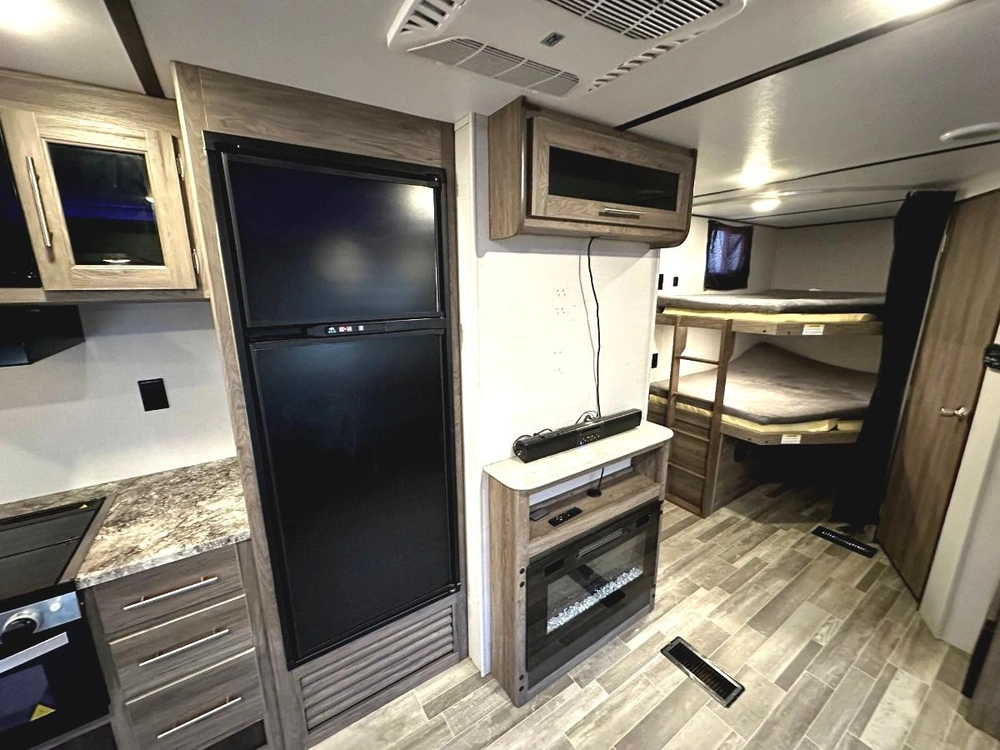 Crossroads Rv 280bh Zinger 2020 alt