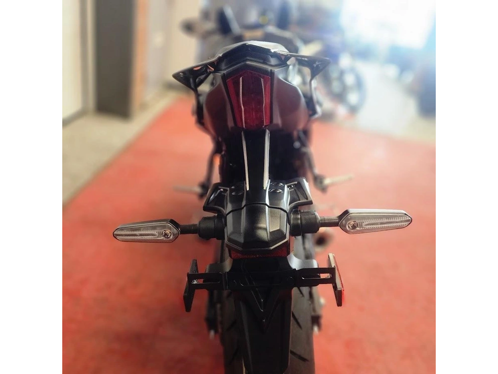 2026 Yamaha Yzf R7 alt