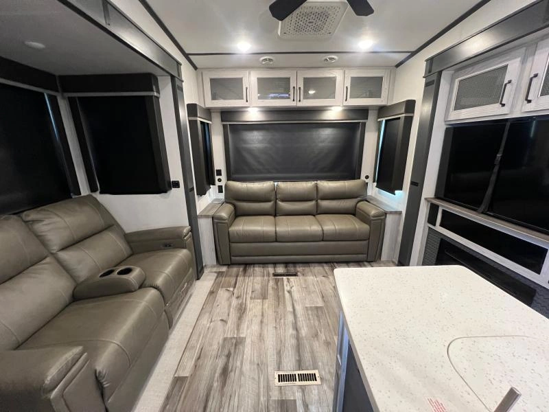Keystone Rv Montana 295rl 2023 alt