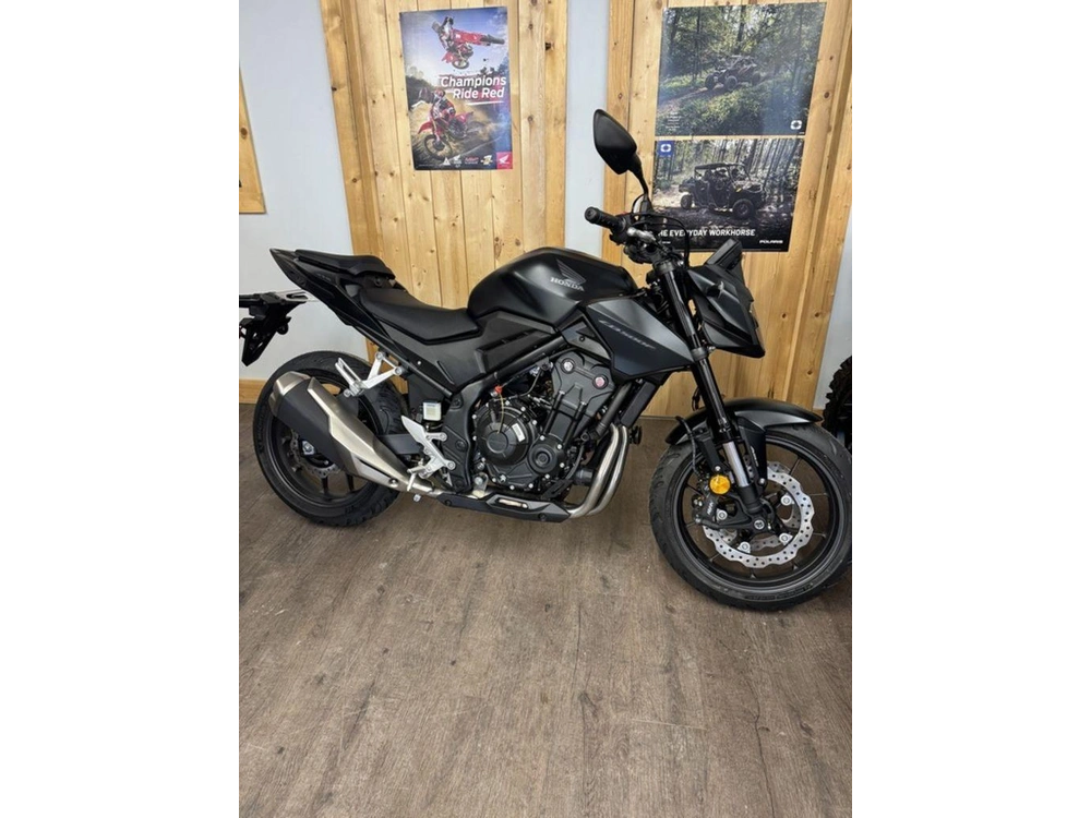 2025 Honda Cb500f alt