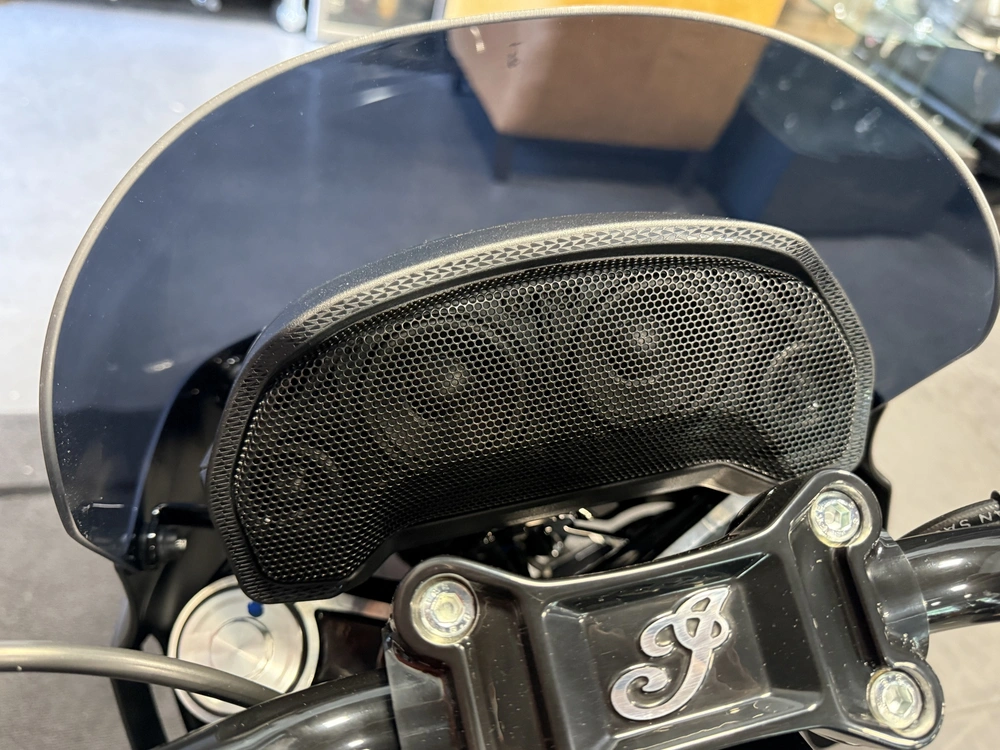 2026 Indian Motorcycle Sport Chief Rt alt