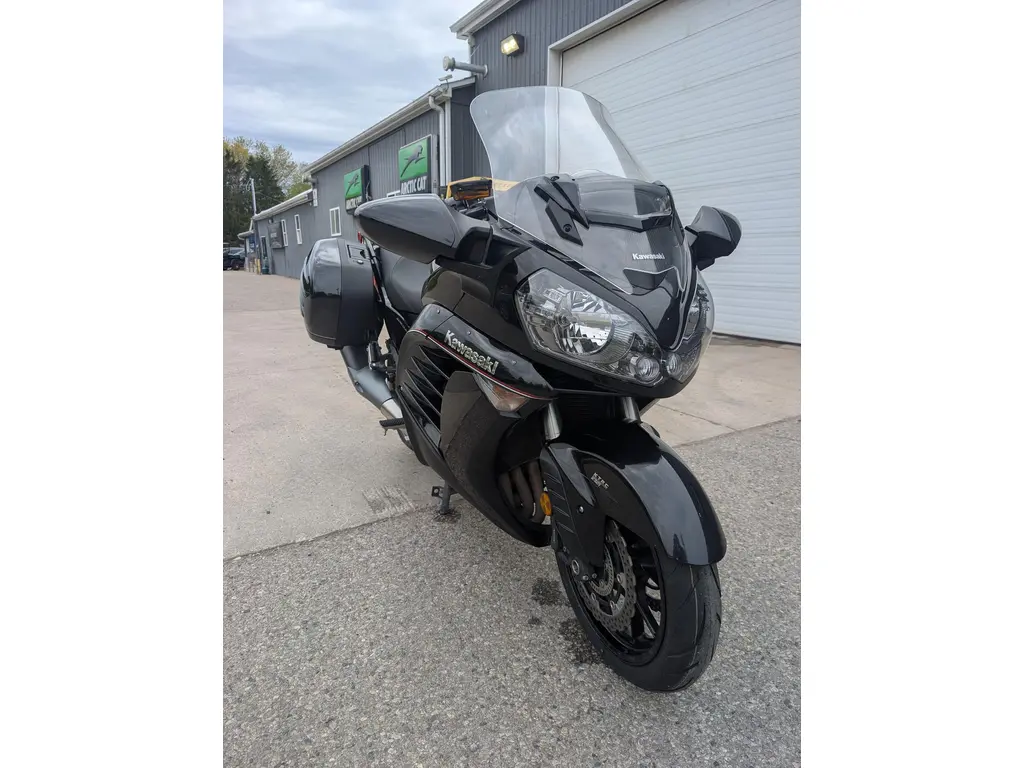 2022 Kawasaki Concours14