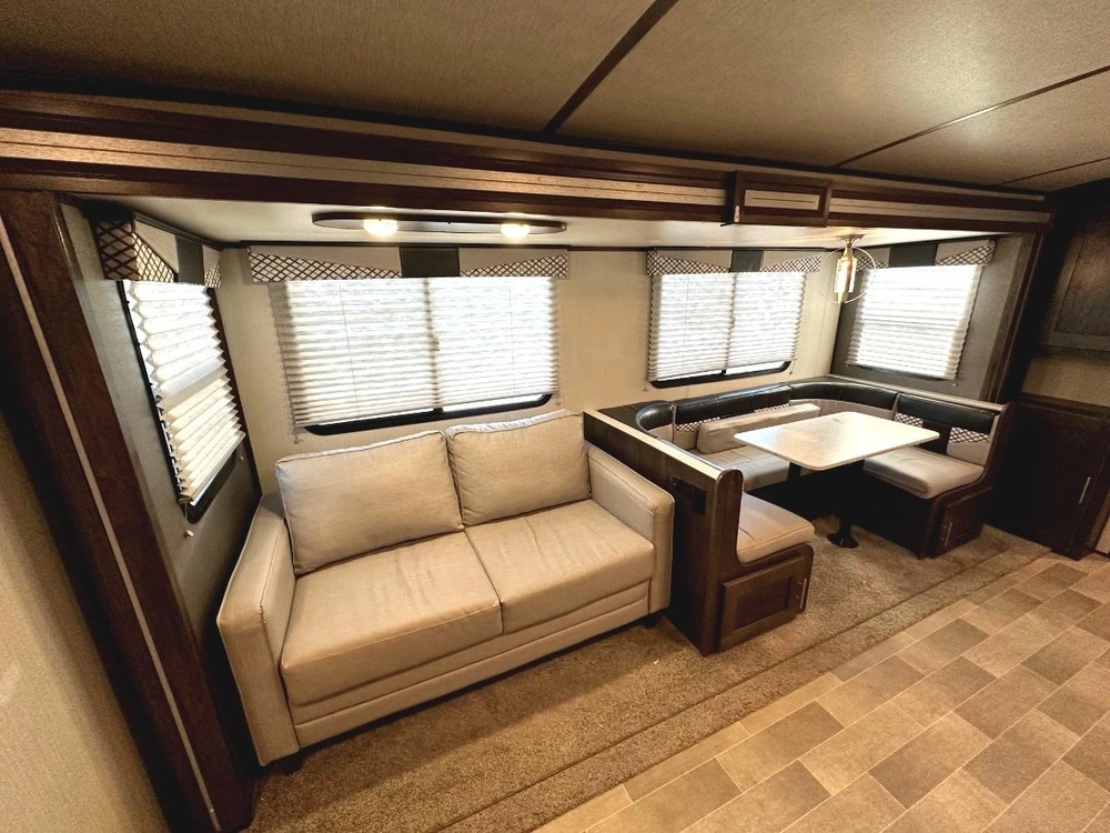 2020 Cruiser Rv Embrace El275 alt