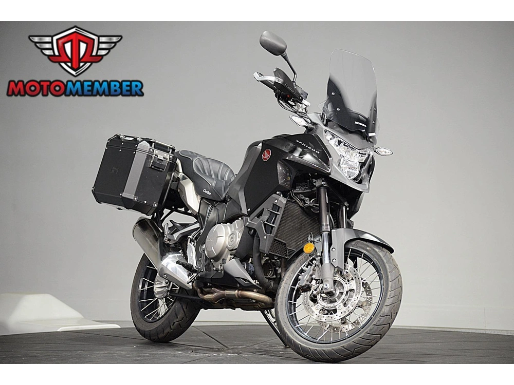 2016 Honda Vfr1200x alt