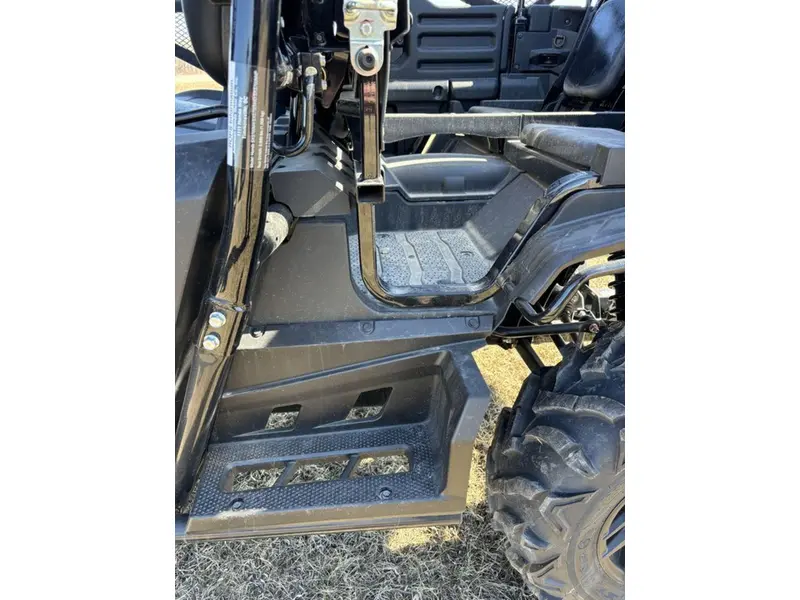 2025 Honda Pioneer 700-4P DLX thumbnail 12