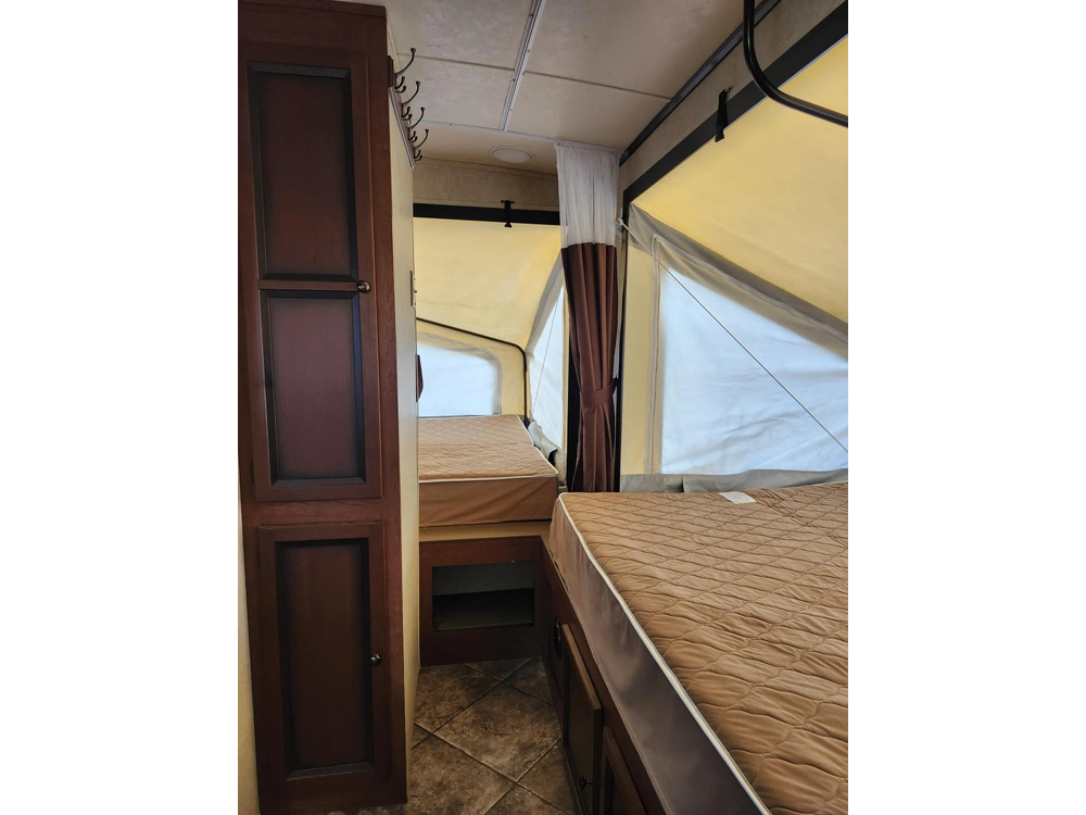 Palomino 213x Hybrid 2015 alt