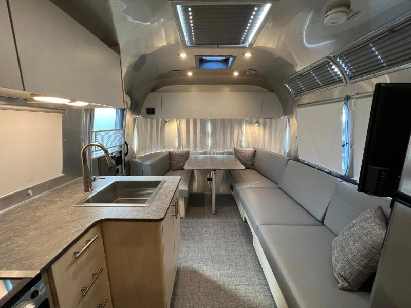Airstream Flying Cloud 25fb 2023 alt