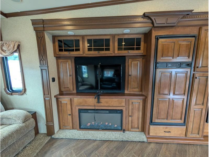 Heartland Gateway 3200rs 2015 alt