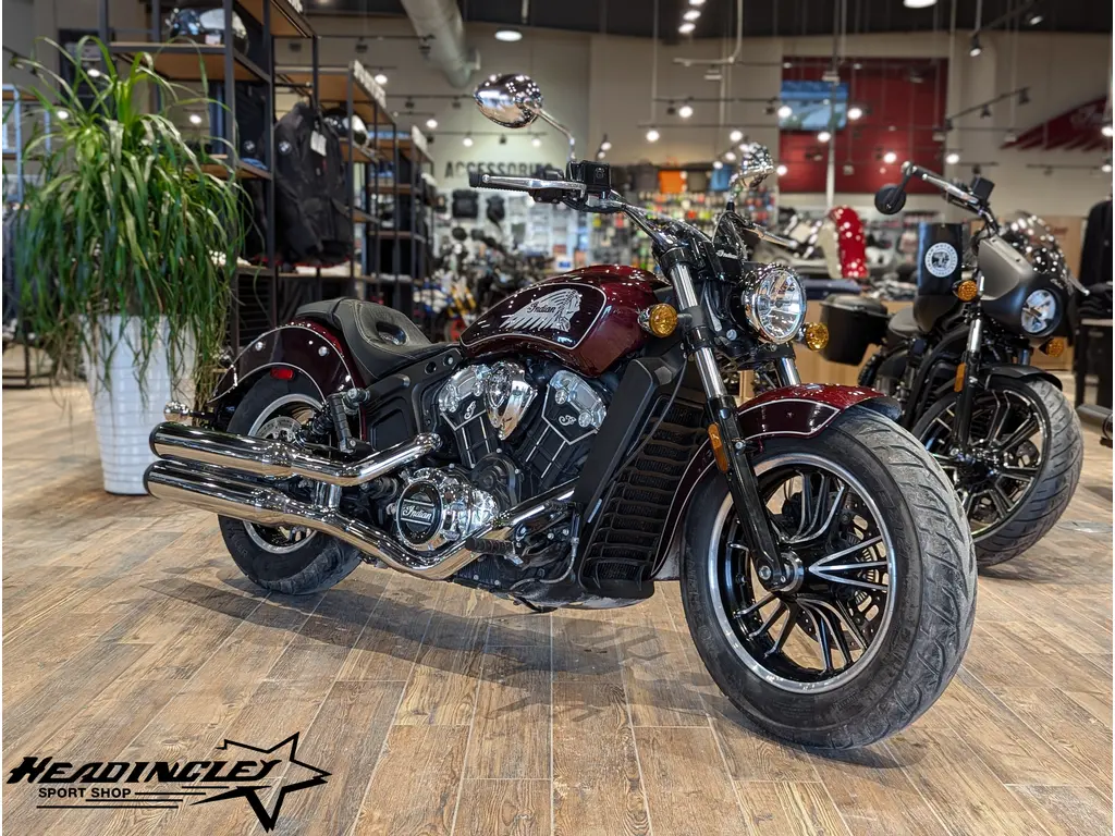 2021 Indian Motorcycle Scout ABS // Maroon Metallic / Crimson Metallic