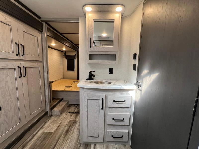 Keystone Rv Montana 295rl 2023 alt