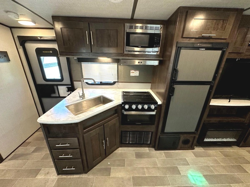 2020 Cruiser Rv Embrace El275 alt