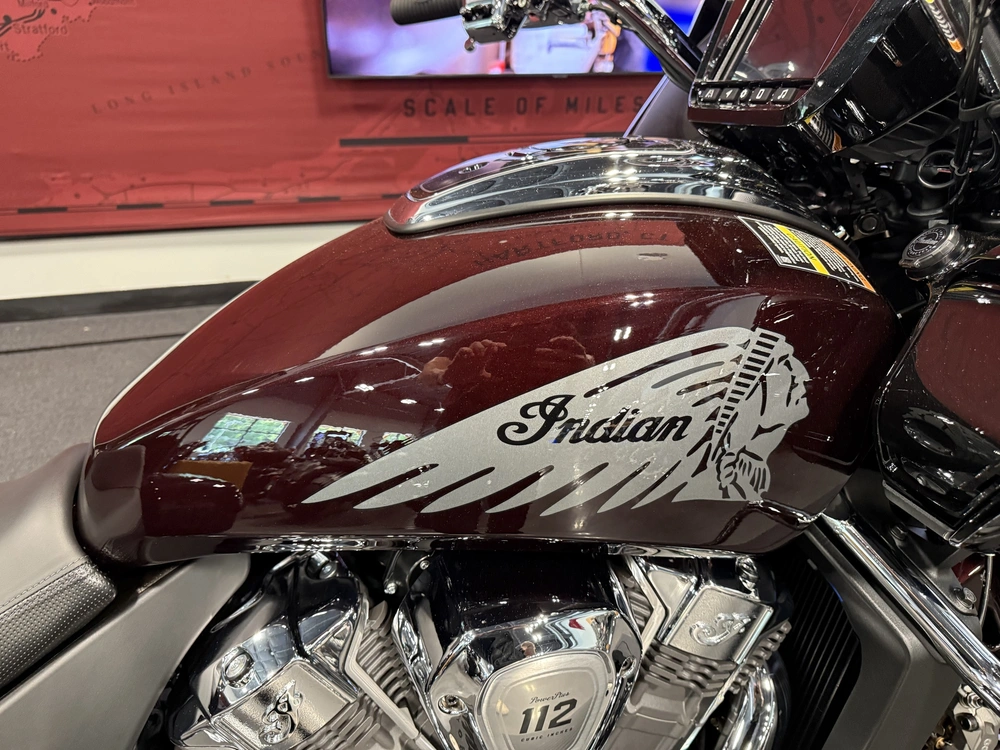 2026 Indian Motorcycle Challenger Limited 112 alt