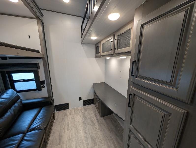 2023 Keystone RV Montana thumbnail 28