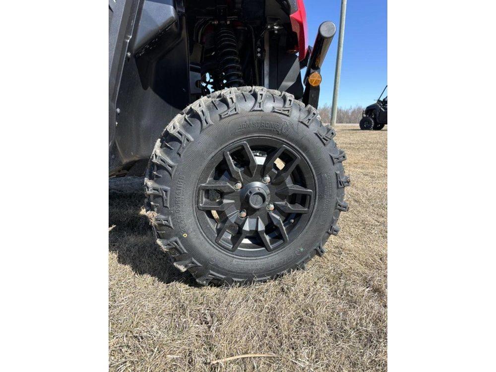 2025 Honda Pioneer 1000-5p Dlx alt