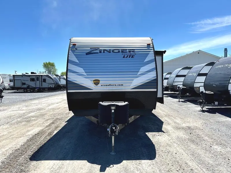 2020 Crossroads RV 280BH ZINGER thumbnail 3