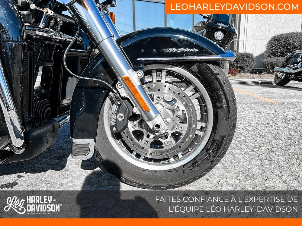 Harley-davidson Flhtcutg Tri Glide Ultra 2022 alt