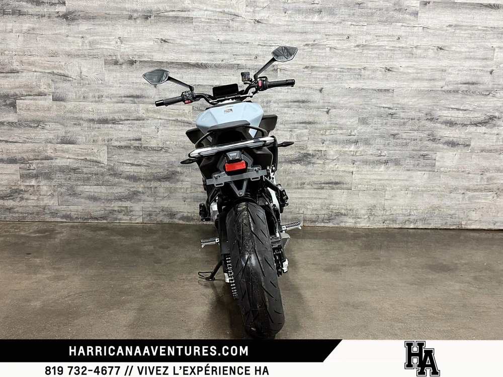 2026 Cfmoto 675nk Gris alt