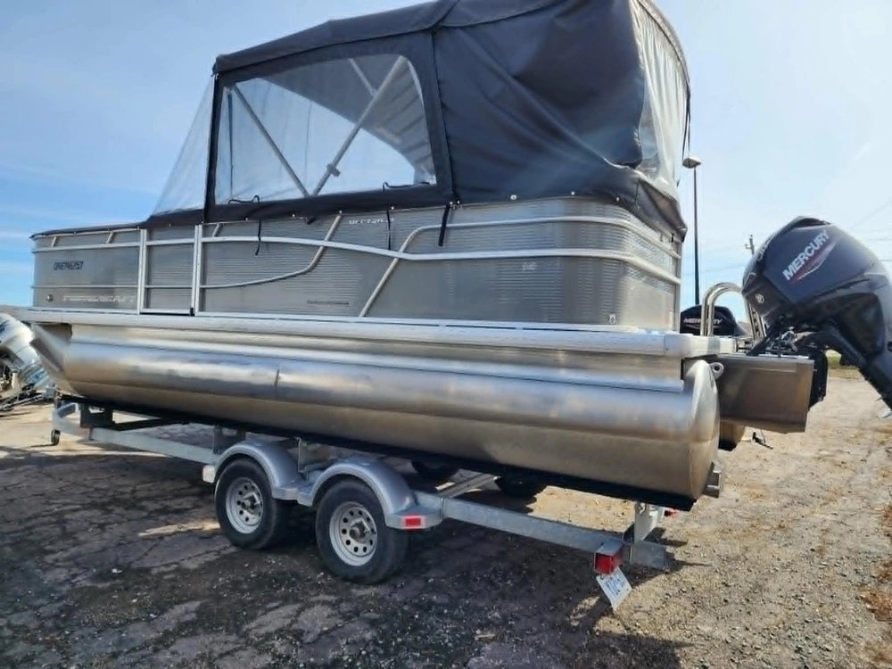 2023 Princecraft Vectra Pontoon alt