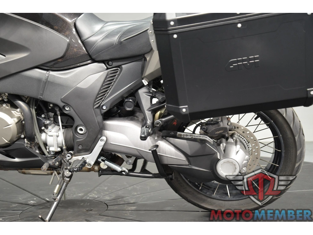 2016 Honda Vfr1200x alt