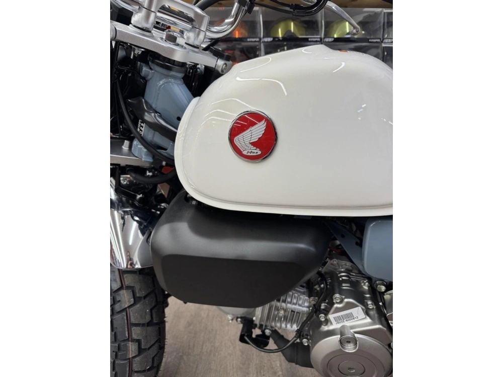 2025 Honda Monkey Abs alt