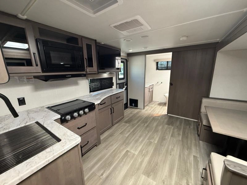 Grand Design Transcend 221rb 2024 alt