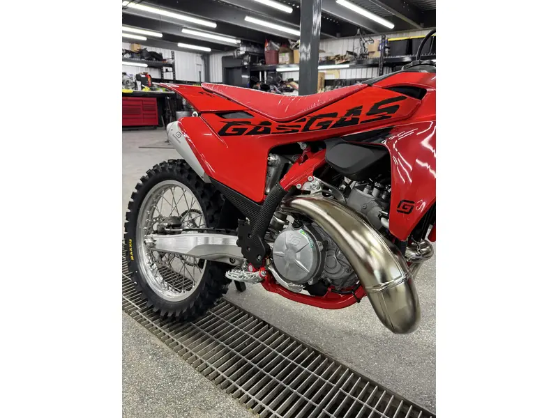 2025 GASGAS MC 250 thumbnail 11