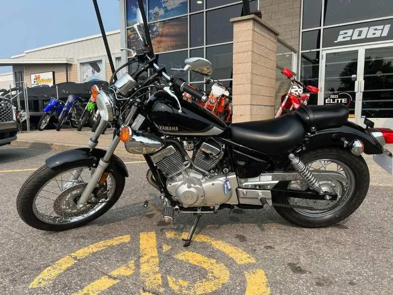 Yamaha V-STAR 250 2023