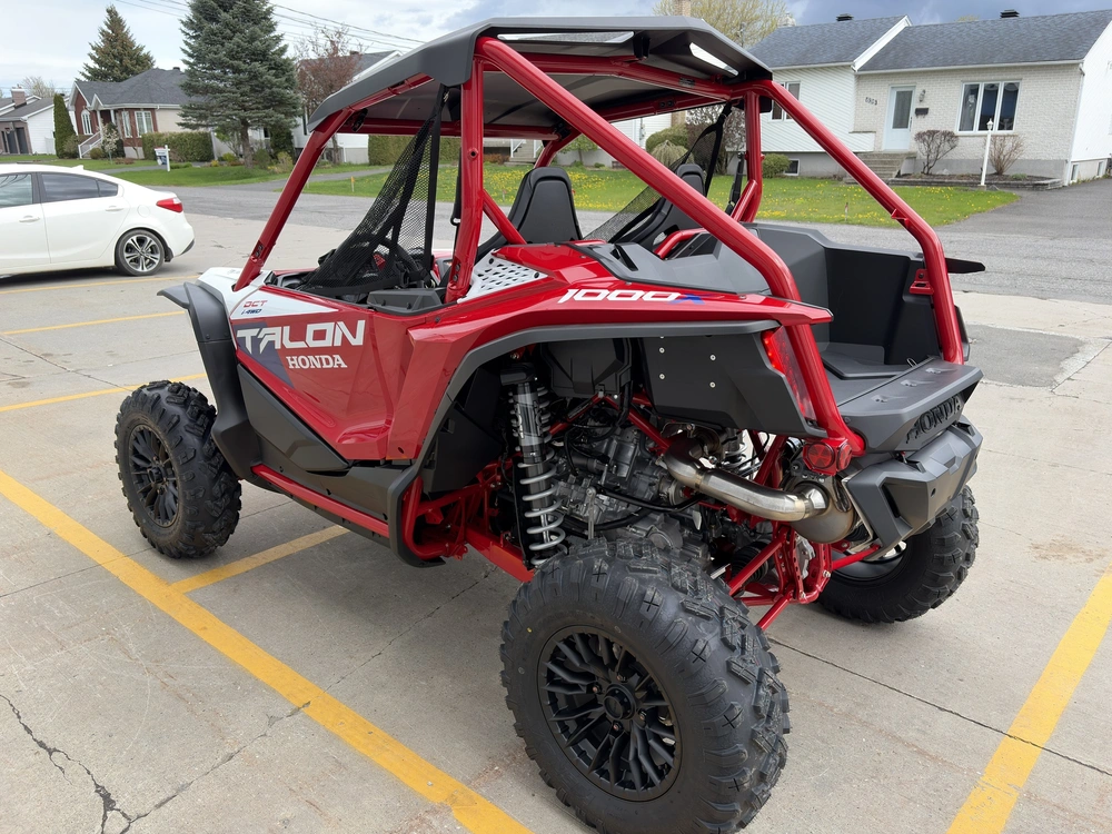 2026 Honda Talon 1000x-2p Fox Live Valve alt