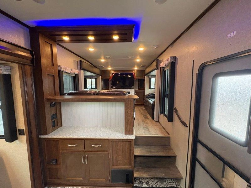Keystone Rv Montana 380th 2018 alt