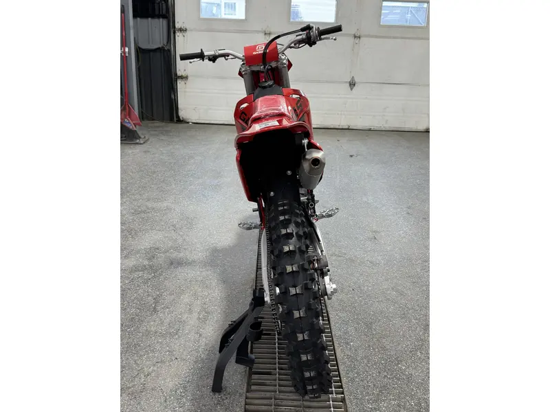 2025 GASGAS MC 250 thumbnail 3